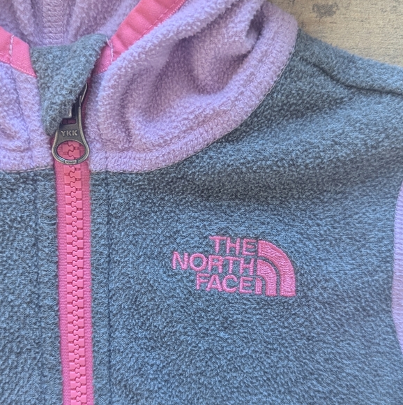 The North Face Baby Glacier Purple and Gray Fleece Full-Zip Hoodie - Size 12-18M - Picture 4 of 7